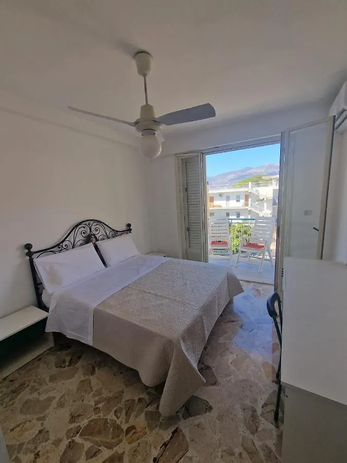Mongibello Apartment Mondello Guest house